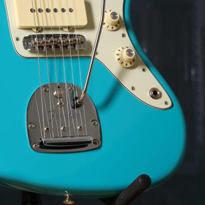 Fender American Professional II Jazzmaster Maple Fingerboard Electric Guitar Miami Blue (serial- 1196) image 3