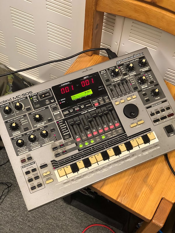 Roland MC-505 Groovebox | Reverb Finland