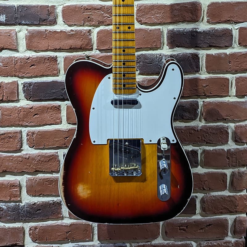 Fender Player Telecaster - Manche érable - 3-Color Sunburst