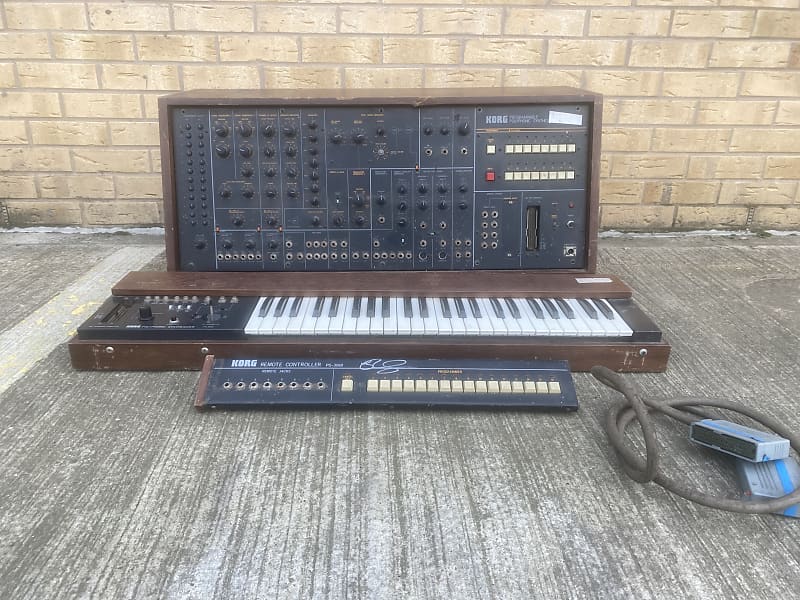 Korg  3200  , Non Functioning / Spares ,  Rick Wakeman Collection  1970s image 1