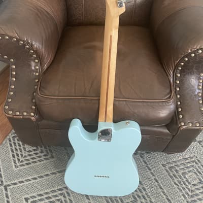 Fender Deluxe Nashville Telecaster with maple Fretboard 2018 - 2021 - Daphne Blue image 2