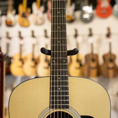 Taylor 110e Dreadnought Acoustic/Electric with Gig Bag - Demo image 4