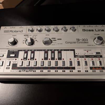 Roland TB-303 Bassline Synthesizer Module 1981 - 1984 - Silver
