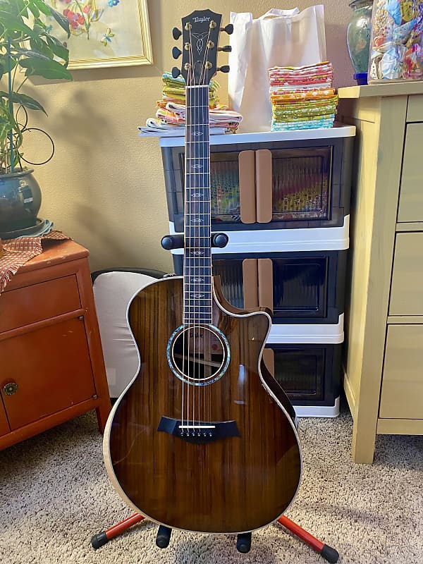 Taylor Guitar - Custom Grand Auditorium Custom GA 2022-23’ - Sinker Redwood Top, Ziricote Back and Sides, Maple Binding image 1