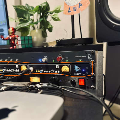 API 3122V 2-Channel Microphone Preamp 2022 - Present - Blue image 1