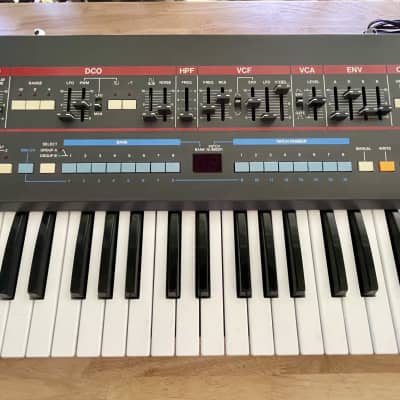 Roland Juno 106s 61-Key Programmable Polyphonic Synthesizer | Reverb