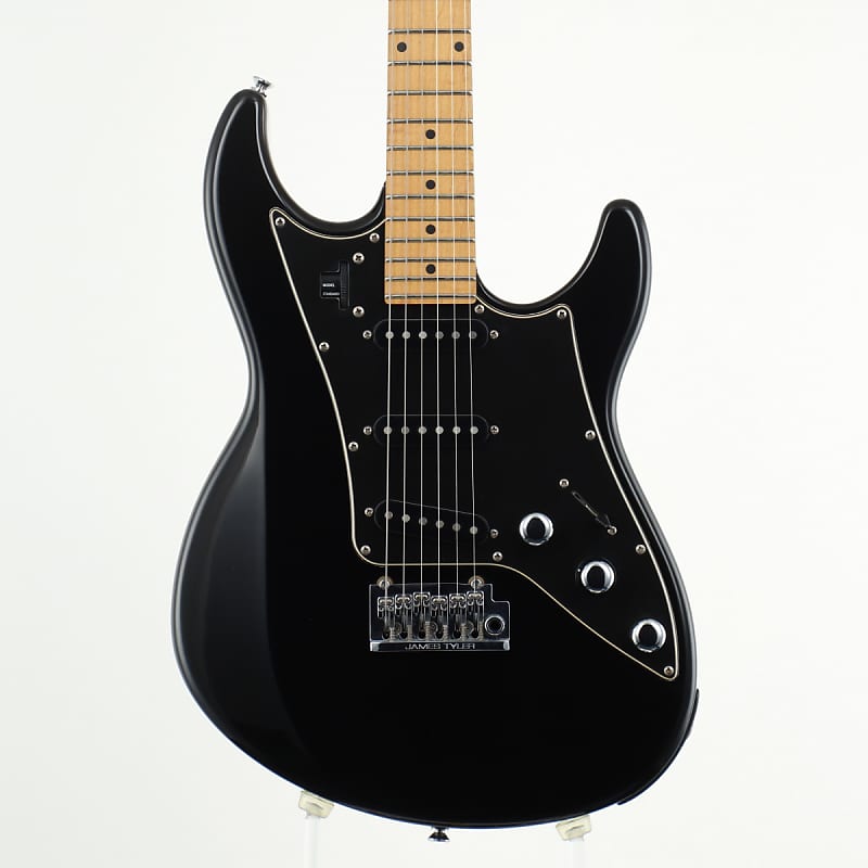 Line 6 JTV-69 S James Tyler Variax Modeling Electric Guitar Black | Reverb  UK