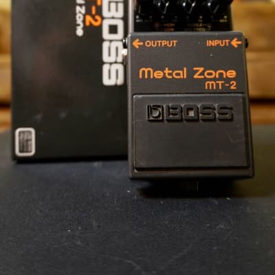 Boss Metal Zone MT2  Heavy Distorsion  Black & Orange for sale