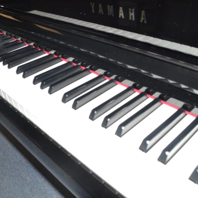 Yamaha Clavinova CLP-795 GP PE 2023 - Polished Ebony image 3