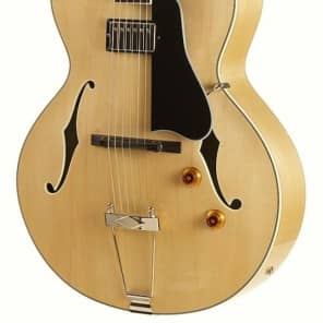 Eastman AR371CE-BD Hollow-Body Archtop with Florentine Cutaway Blonde