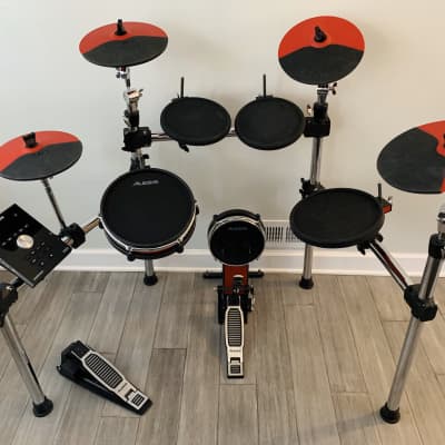 Alesis command deals x drum set