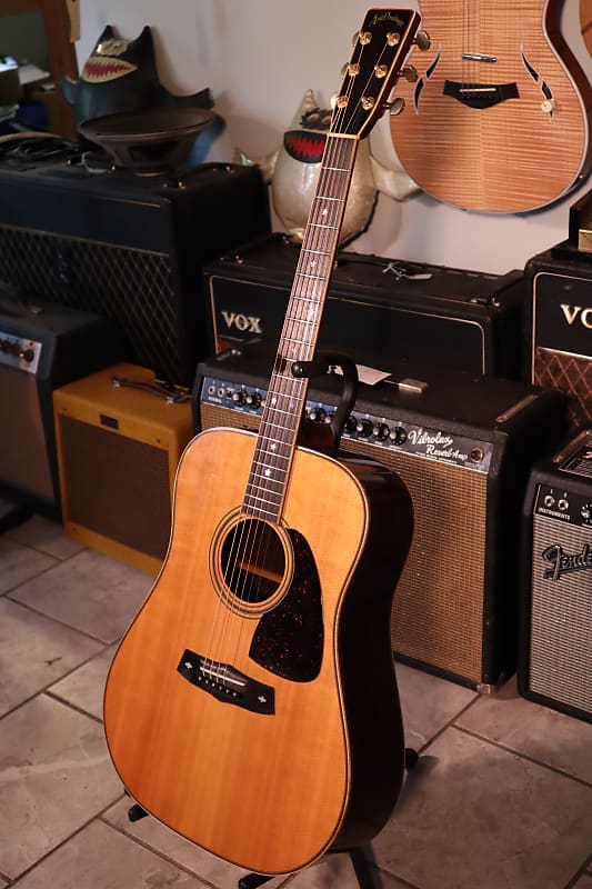 Aria AW-40 1982 - Natural w/ Case