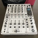 Pioneer DJM-900NXS2 4-channel DJ Mixer with Effects