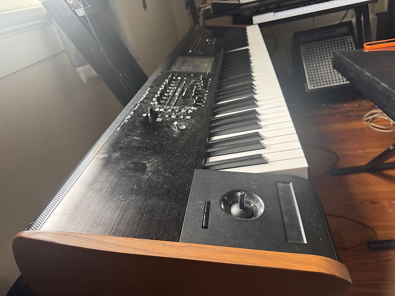 Korg KRONOS 2 88-Key Digital Synthesizer Workstation | Reverb