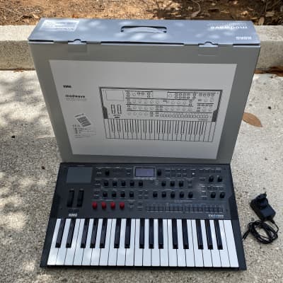 Korg Modwave Synthesizer in mint condition