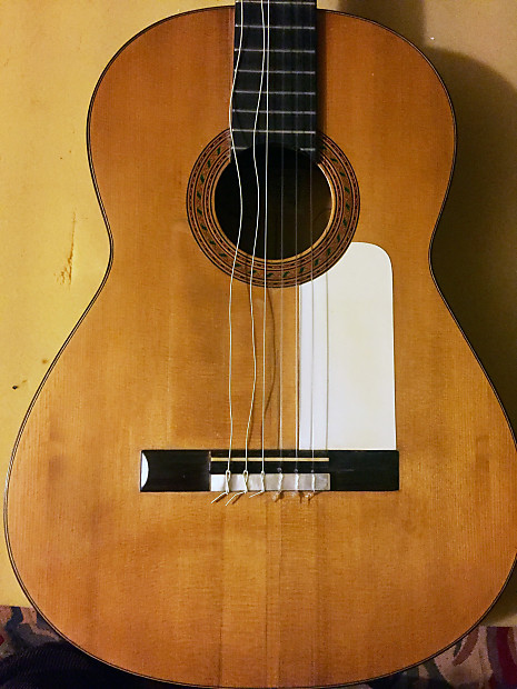 Marcelo barbero deals guitar
