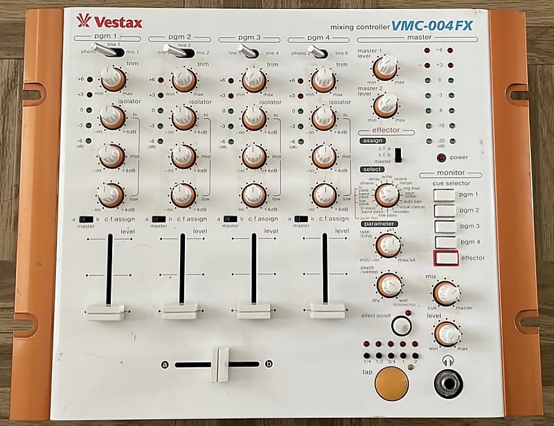 Vestax VMC-004 FX | Reverb