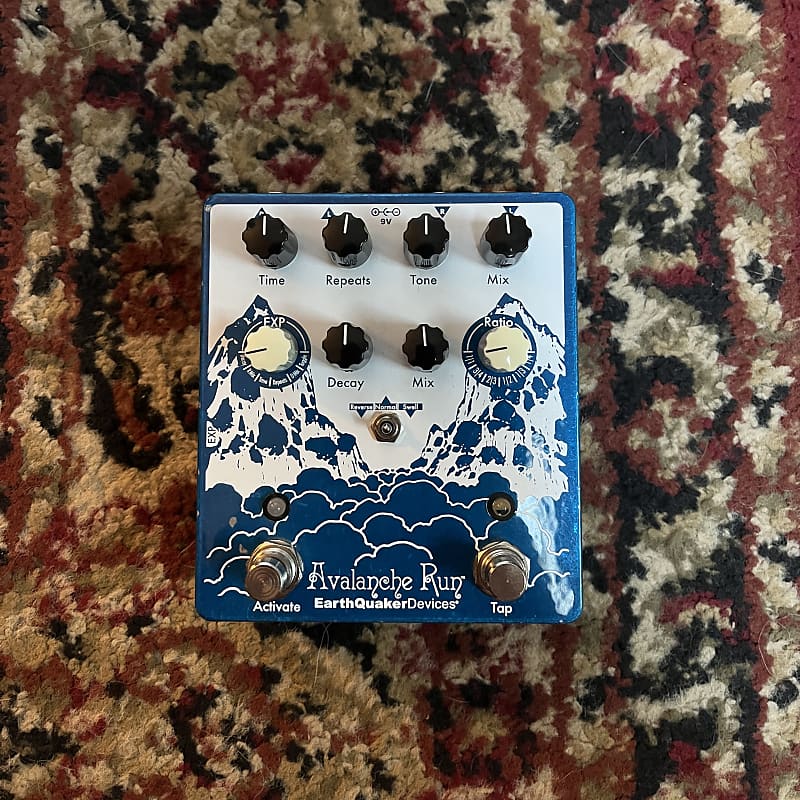 EarthQuaker Devices Avalanche Run Stereo Reverb & Delay with Tap Tempo V2