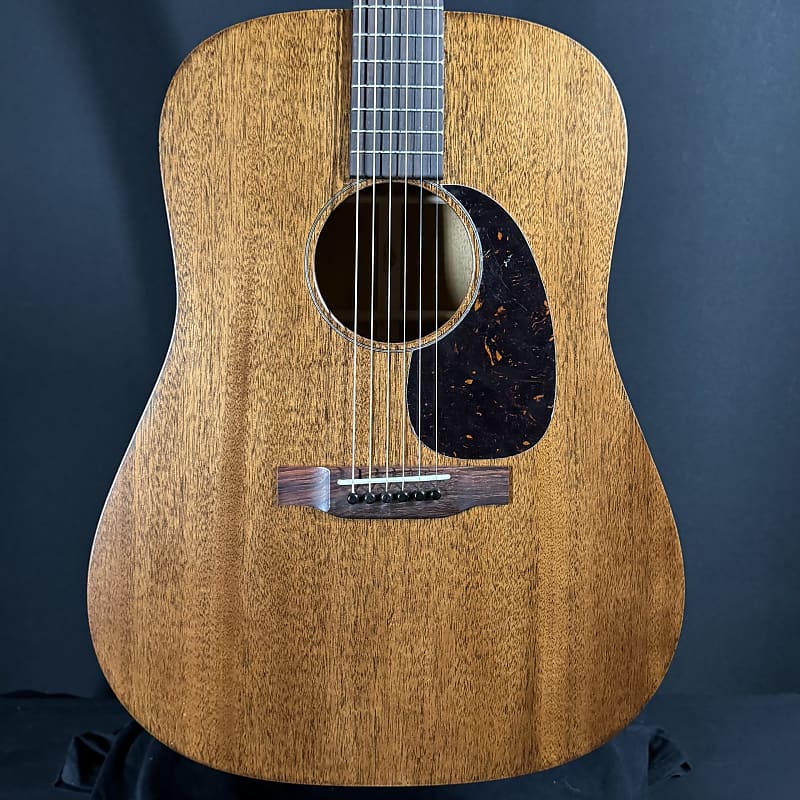 Martin D-15M - Mahogany