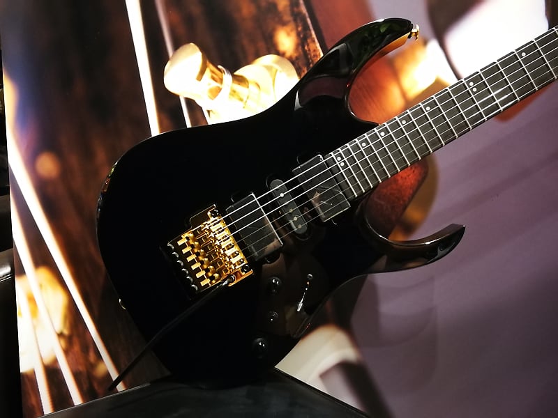 Ibanez RG5170B-BK Prestige E-Guitar 6 String Black + Case image 1