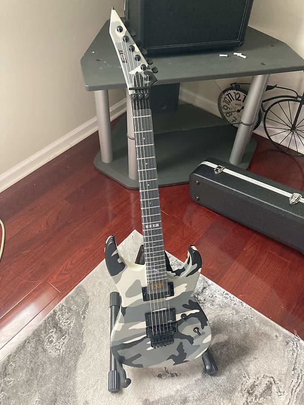 ESP E-II M-II Neck Thru Urban Camo (2020) - Guitar Compare