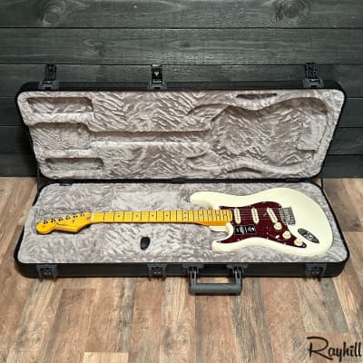 Fender American Professional II Stratocaster Left-Hand USA Electric Guitar White image 14