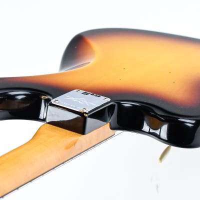 Fender Custom Shop B3 Bass VI Journeyman 3 Tone Sunburst image 9