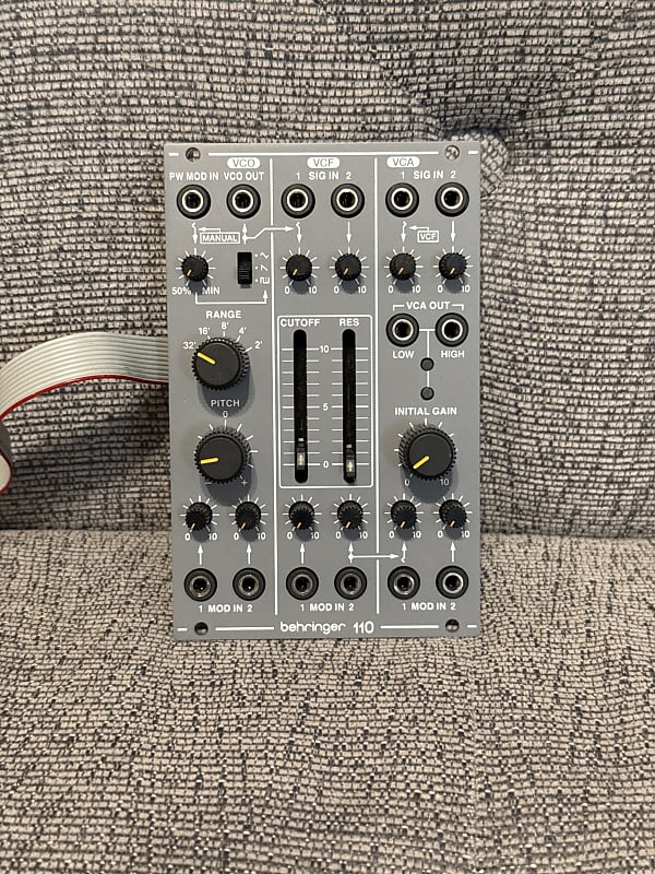 Behringer 110