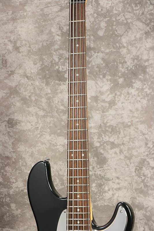 Ibanez ATKシリーズ ブラックエレキベース　ATK305RM Ibanez ATK305RM Metallic Black 中古｜ギター買取の東京新宿