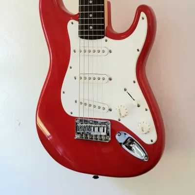 Squier Stratocaster Mini  Red image 2