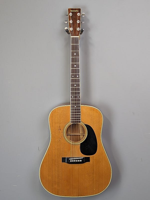 Yamaki YW-35 70s - Natural Dreadnought