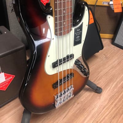 Fender Player Plus Jazz Bass V with Pau Ferro Fretboard 2021 3-Tone Sunburst image 4