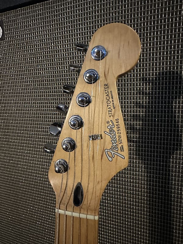 1996 Fender Stratocaster Standard w/OHSC MiM Mexico Black Maple Fretboard