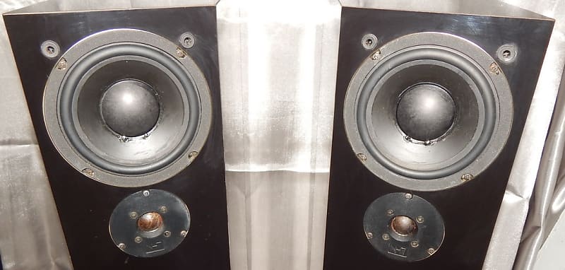 NHT model 2.5 アメリカ製スピーカー NHT 2.5i for $44.99. Should I buy them? I've never heard of