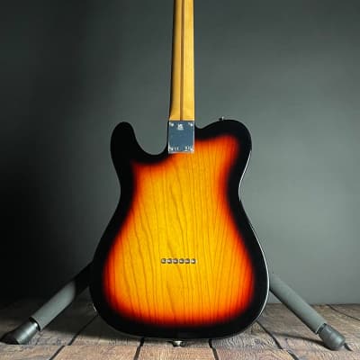 Fender Vintera II '60s Telecaster Thinline, Maple Fingerboard- 3-Color Sunburst (MX23045297) image 12