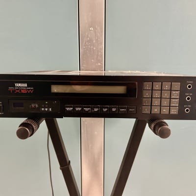 Yamaha TX16W Sampler with Typhoon 2000 OS and USB drive !