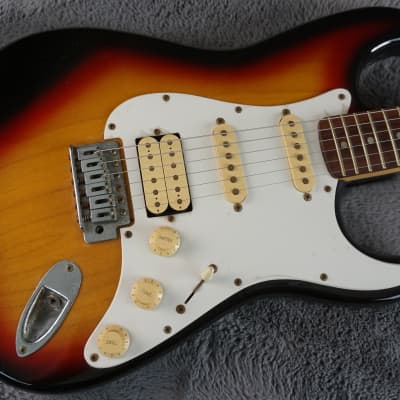 Canion Super Deluxe Stratocaster - Sunburst Super Rare MIJ Yamaki? image 6
