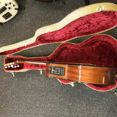 Alvarez AC60SC Classical Acoustic-Electric Guitar mid 2000s discontinued model in excellent condition with beautiful vintage hard case and key included. image 8