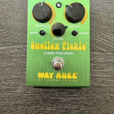 Way Huge WHE401 Swollen Pickle MkII Jumbo Fuzz