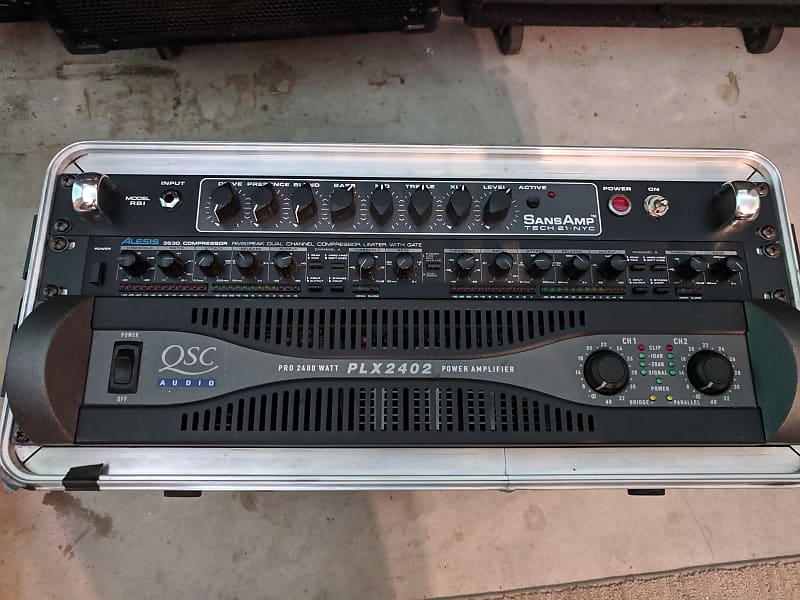 Bass Amp Rack setup QSC PLX 2402, Alesis 3630 comp, Tech 21 Reverb