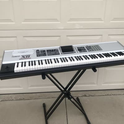 Roland Fantom-X8 88-Key Workstation Keyboard 2003 - 2004 - Silver