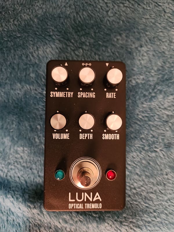 Aion Luna optical tremolo 2020s - Black image 1