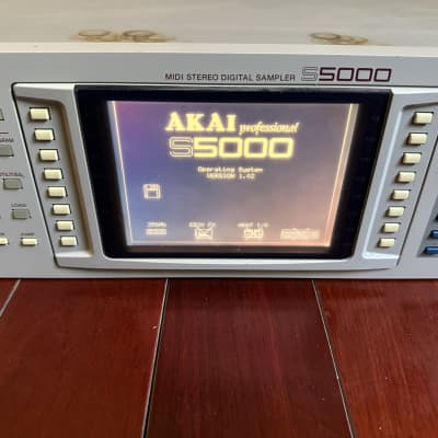 Akai S5000 MIDI Stereo Digital Sampler 1998 - White image 2