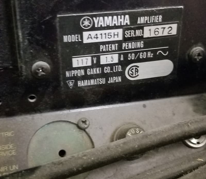 Yamaha A4115H Powered 15