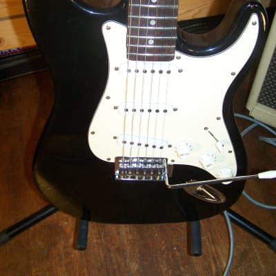 Strat Style Guitar, unbranded, Black image 3
