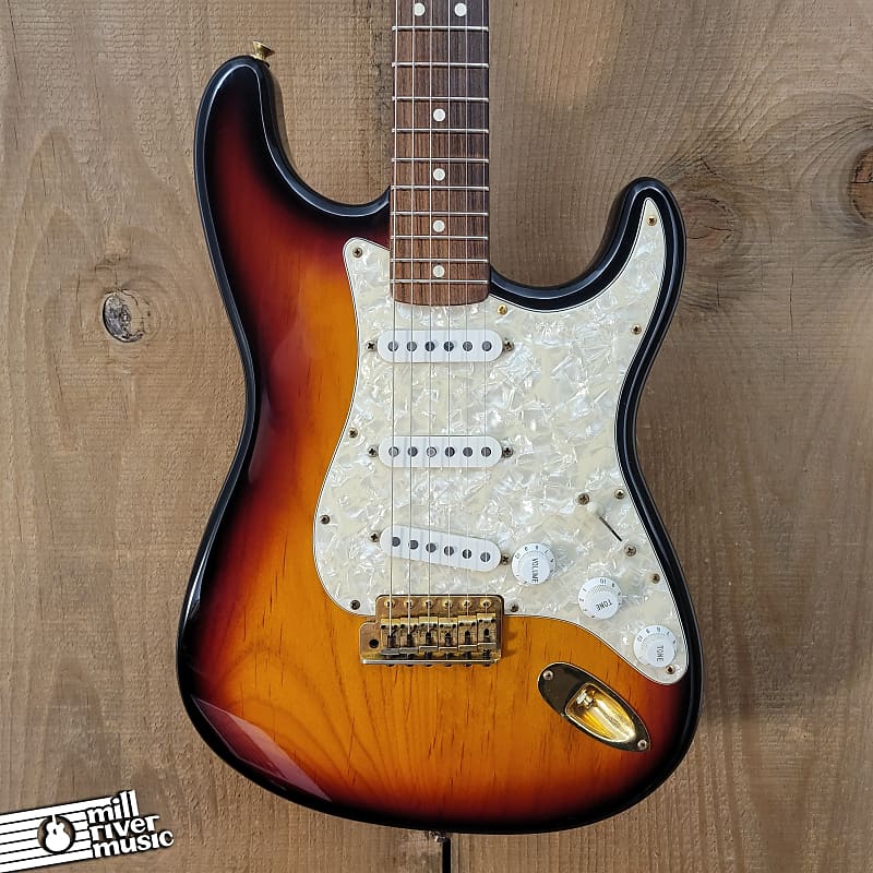 Fender SRV Stratocaster 1992 w/ Fender G&G Tweed Used