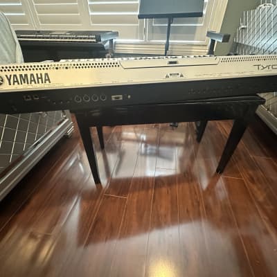 Yamaha Tyros4 61-Key Arranger Workstation Keyboard 2010s - Silver