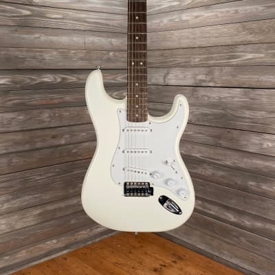 Squier by Fender Bullet Stratocaster Guitar in Olympic White Squier by Fender Bullet Stratocaster Guitar in Olympic White