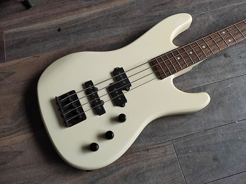 1980's Aria Pro II Diamond Series JPJ-400 Bass Guitar (White