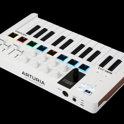 Arturia MiniLab 3 Plug-And-Play MIDI Controller Open Box image 3